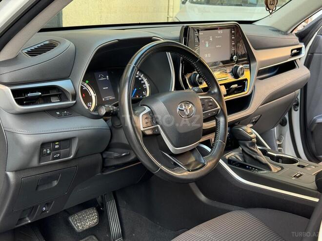 Toyota Highlander-14