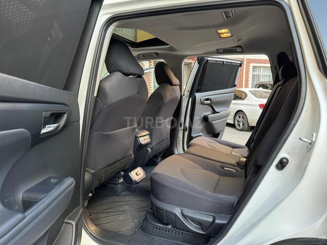 Toyota Highlander-11