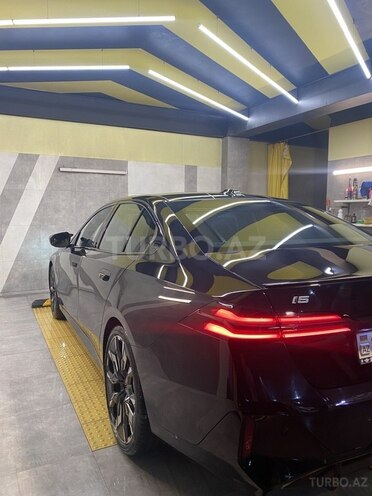 BMW i5 2023, 17,083 km - 0.0 l - Bakı