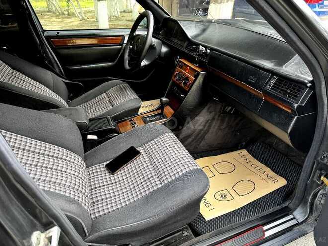 Mercedes E 200 1995, 350,000 km - 2.2 l - Bakı