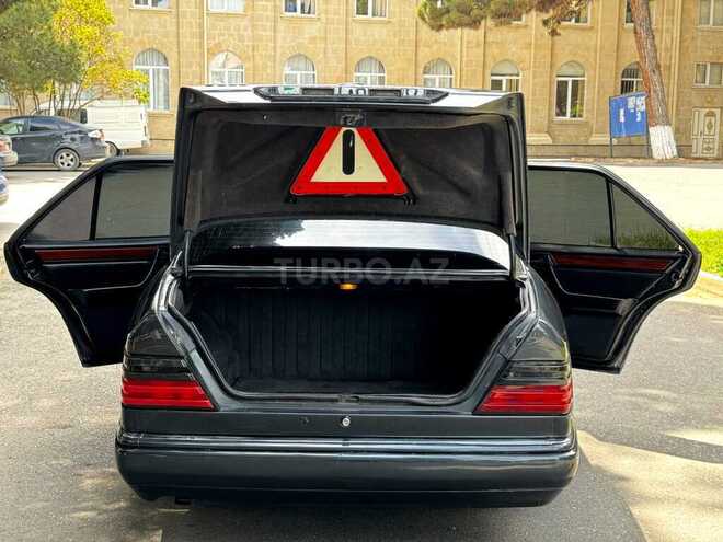 Mercedes E 200 1995, 350,000 km - 2.2 l - Bakı
