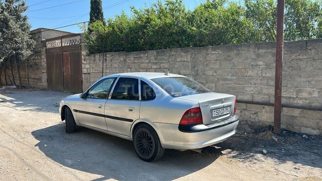 Opel Vectra 1996, 445,000 km - 1.8 l - Bakı