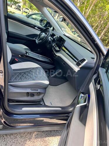 Volkswagen ID.6 Crozz 2022, 25,842 km - 0.0 л - Bakı