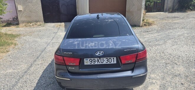 Hyundai Sonata-2