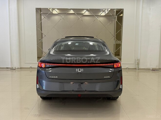 Changan Qiyuan A05-8