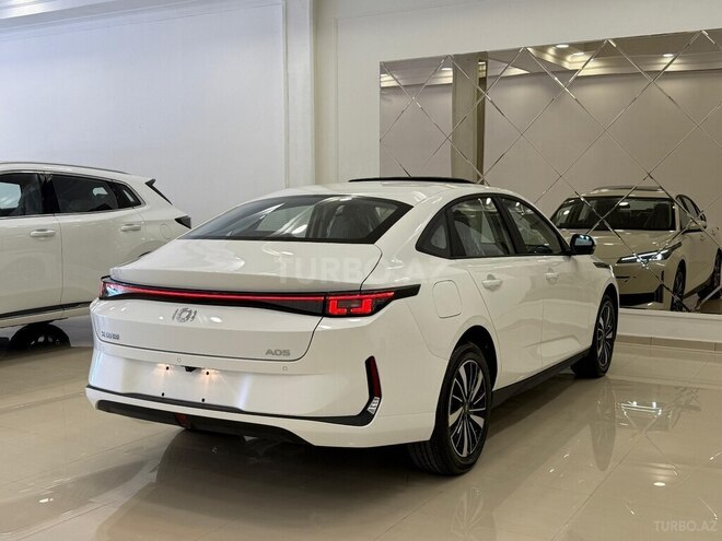Changan Qiyuan A05-11