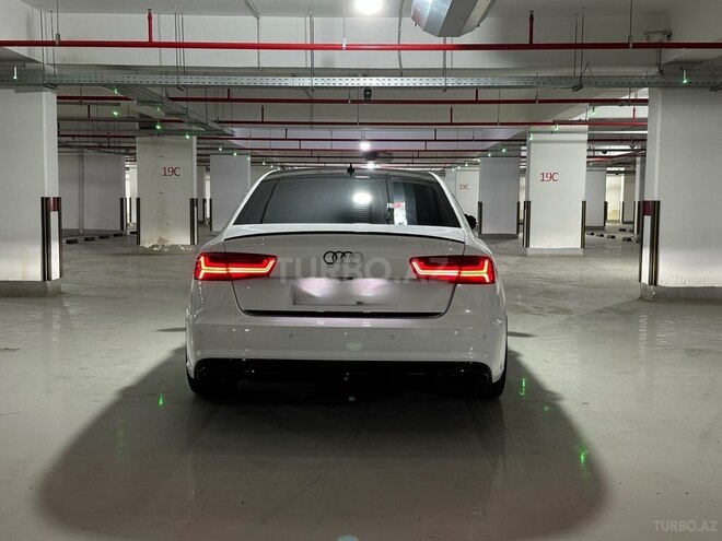 Audi A6-2