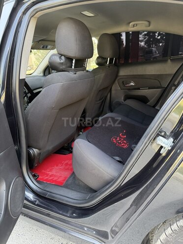 Chevrolet Cruze 2015, 247,500 km - 1.4 l - Salyan