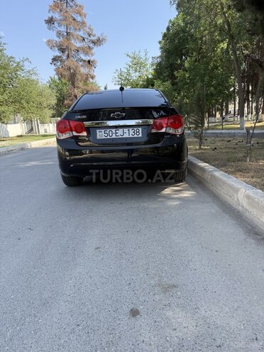 Chevrolet Cruze 2015, 247,500 km - 1.4 l - Salyan