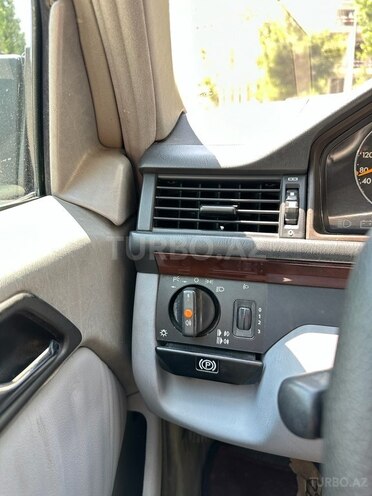 Mercedes E 220 1995, 332,000 km - 2.2 l - Bakı