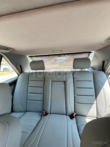 Mercedes E 220 1995, 332,000 km - 2.2 l - Bakı