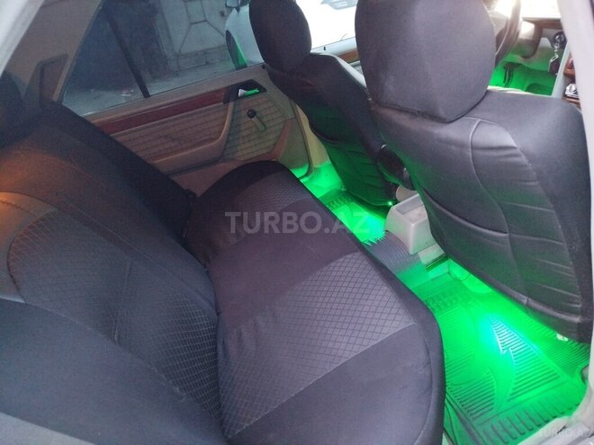 Mercedes E 230 1992, 380,401 km - 2.3 л - Bakı