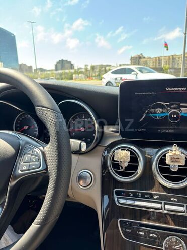 Mercedes C 300-7