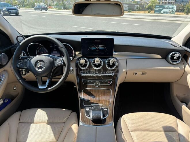 Mercedes C 300-10