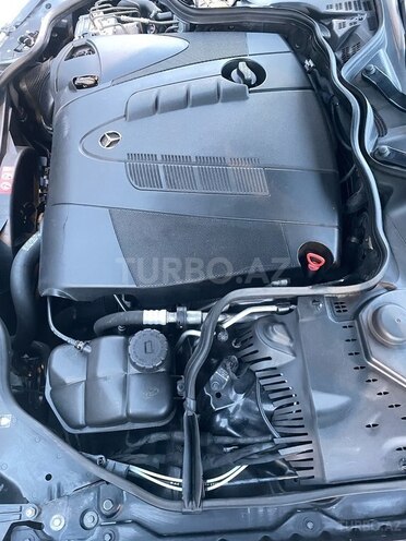 Mercedes E 220 d 2007, 302,500 km - 2.2 l - Bakı