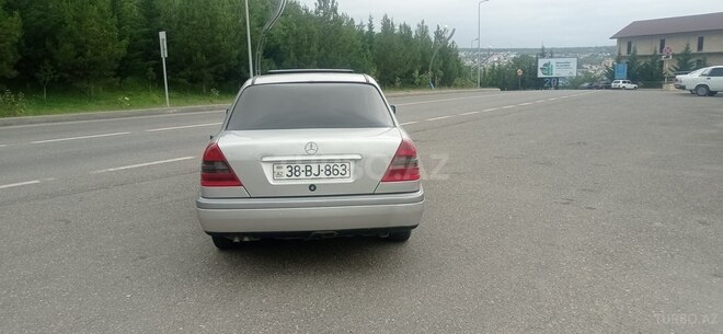 Mercedes C 200 1994, 321,000 km - 2.0 л - Qusar