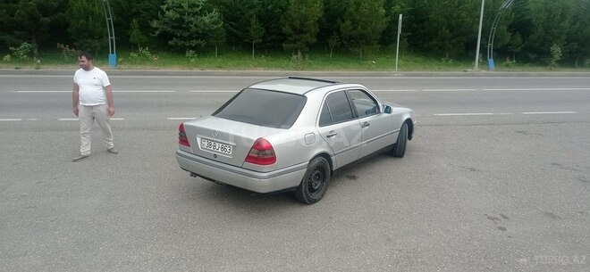 Mercedes C 200 1994, 321,000 km - 2.0 л - Qusar