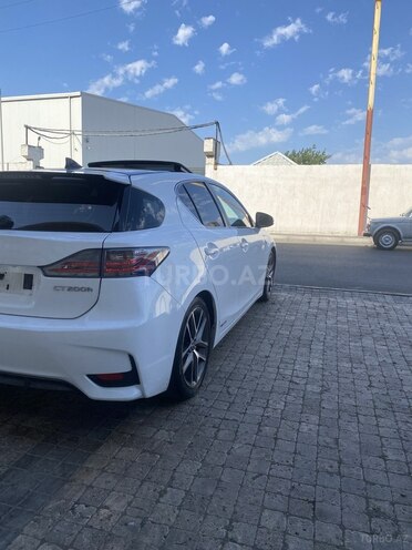 Lexus CT 200h-4