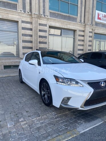 Lexus CT 200h-2