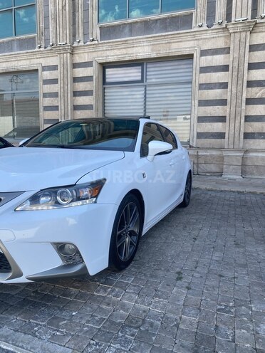 Lexus CT 200h-3