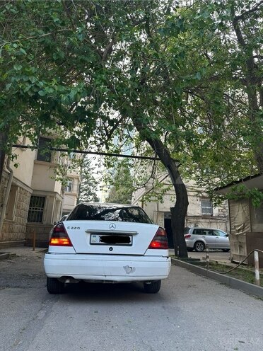 Mercedes C 220 d 1994, 370,000 km - 2.2 l - Bakı