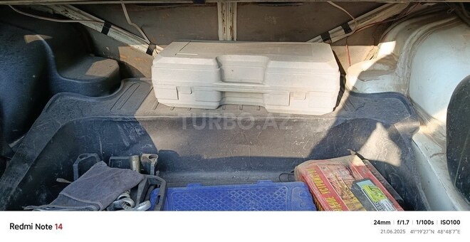 LADA (VAZ) 2107 2002, 80,000 km - 1.6 л - Quba