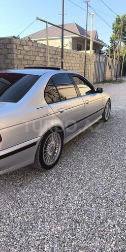 BMW 528 1998, 395,000 km - 2.8 l - Bakı