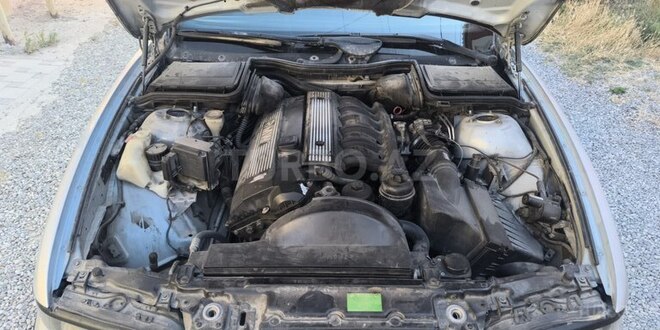 BMW 528 1998, 395,000 km - 2.8 l - Bakı