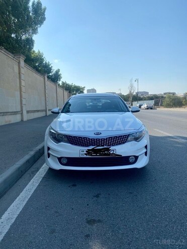 Kia K5-1