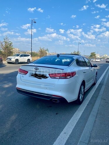 Kia K5-10