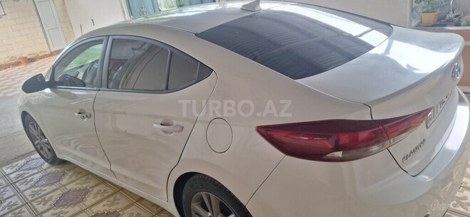 Hyundai Elantra 2017, 142,359 km - 2.0 л - Gəncə