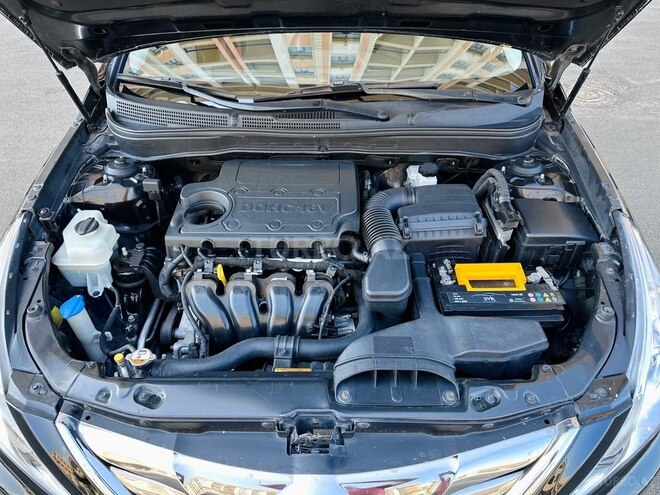 Hyundai Sonata-2