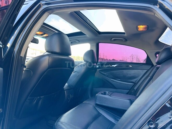 Hyundai Sonata-17