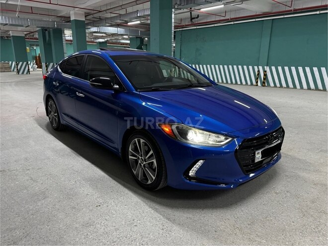 Hyundai Elantra-3