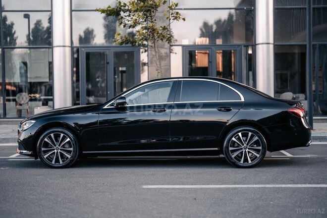 Mercedes E 300-7
