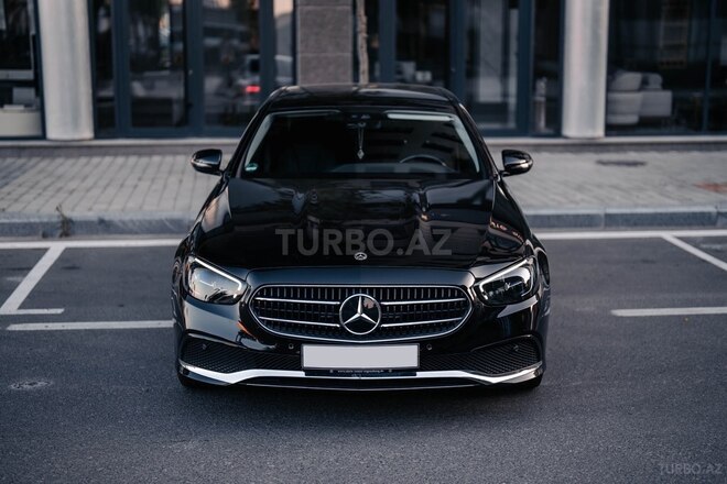 Mercedes E 300-1