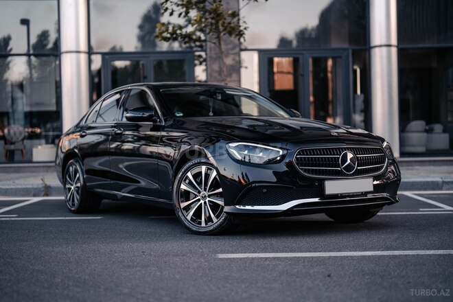 Mercedes E 300-11