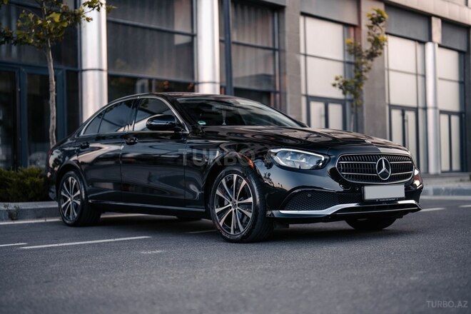 Mercedes E 300-10