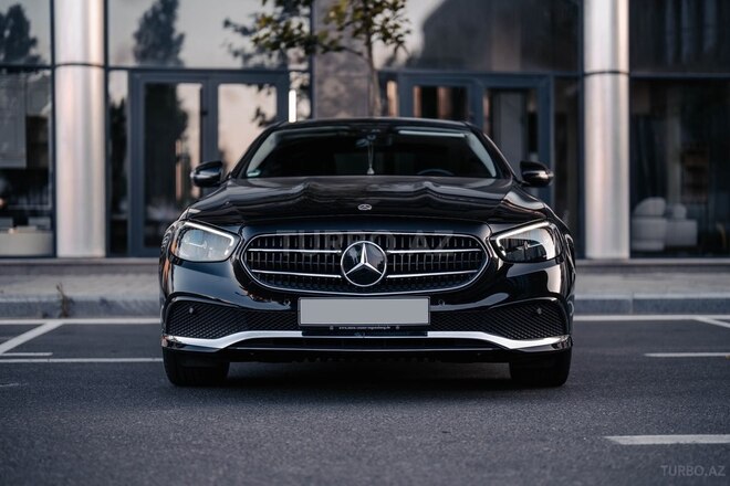 Mercedes E 300-9