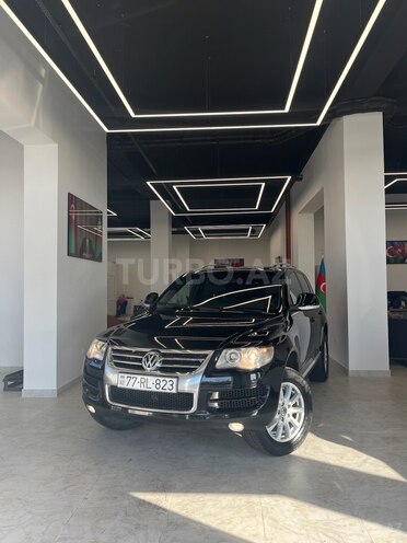 Volkswagen Touareg-1