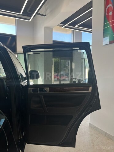 Volkswagen Touareg-9