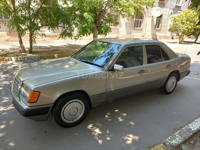 Mercedes E 230 1990, 325,000 km - 2.3 l - Bakı