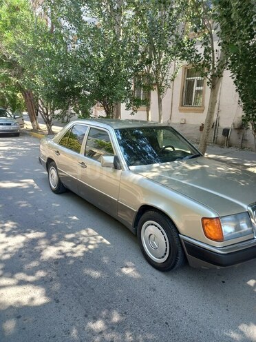 Mercedes E 230 1990, 325,000 km - 2.3 l - Bakı
