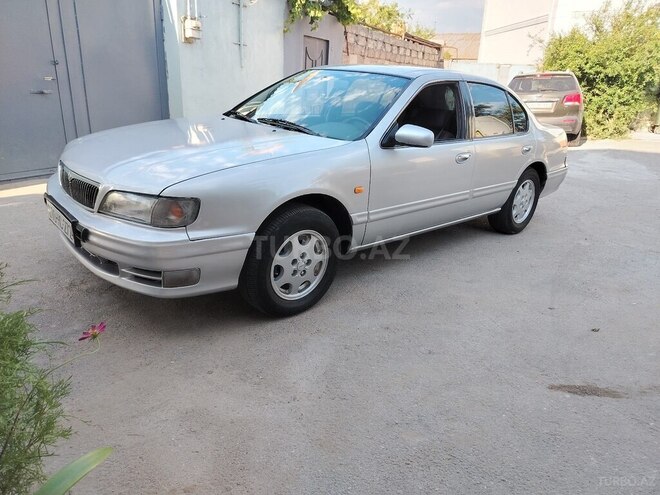 Nissan Maxima-2