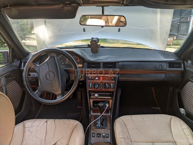 Mercedes E 220 1994, 610,000 km - 2.2 l - Lənkəran