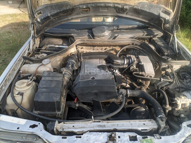 Mercedes E 220 1994, 610,000 km - 2.2 l - Lənkəran