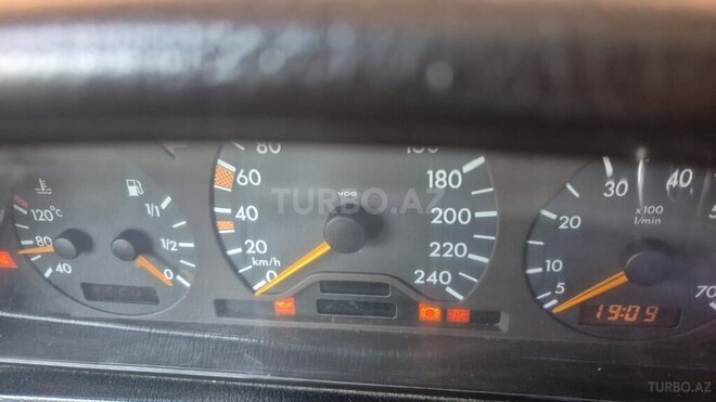 Mercedes C 180 1998, 270,000 km - 1.8 л - Bakı