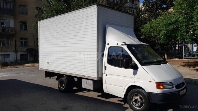 Ford Transit-2