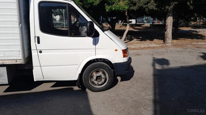 Ford Transit-7