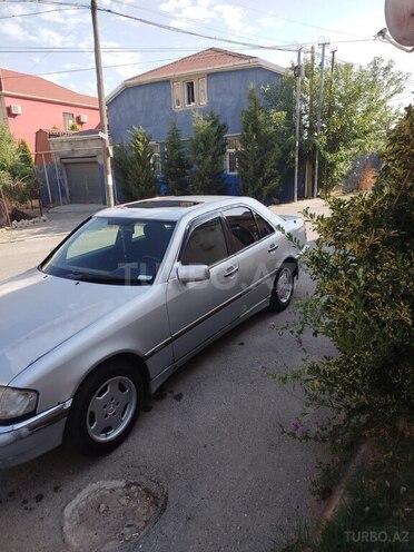 Mercedes C 220 1995, 250,000 km - 2.2 l - Bakı